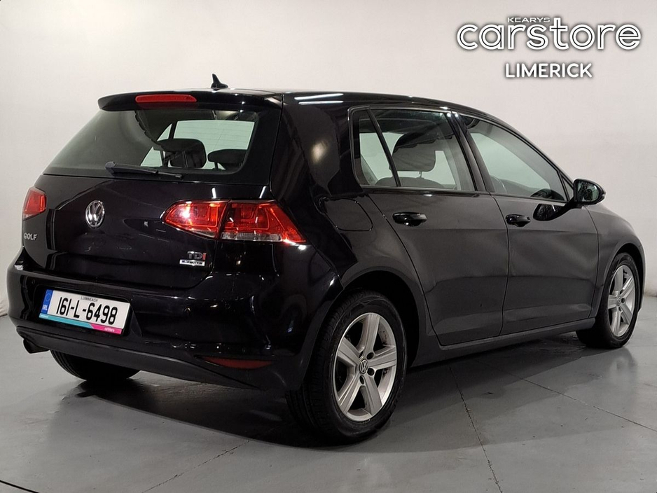 2016 Volkswagen Golf - image 3