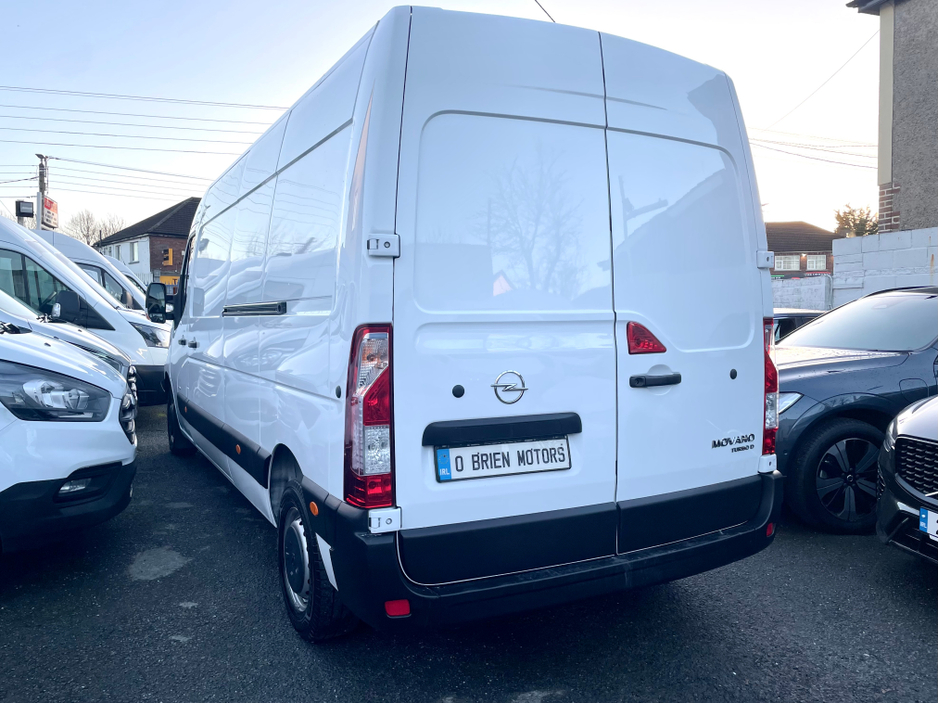 2022 Opel Movano L3H2 3500 2.3 CDTI 135BHP LWB €17,000
