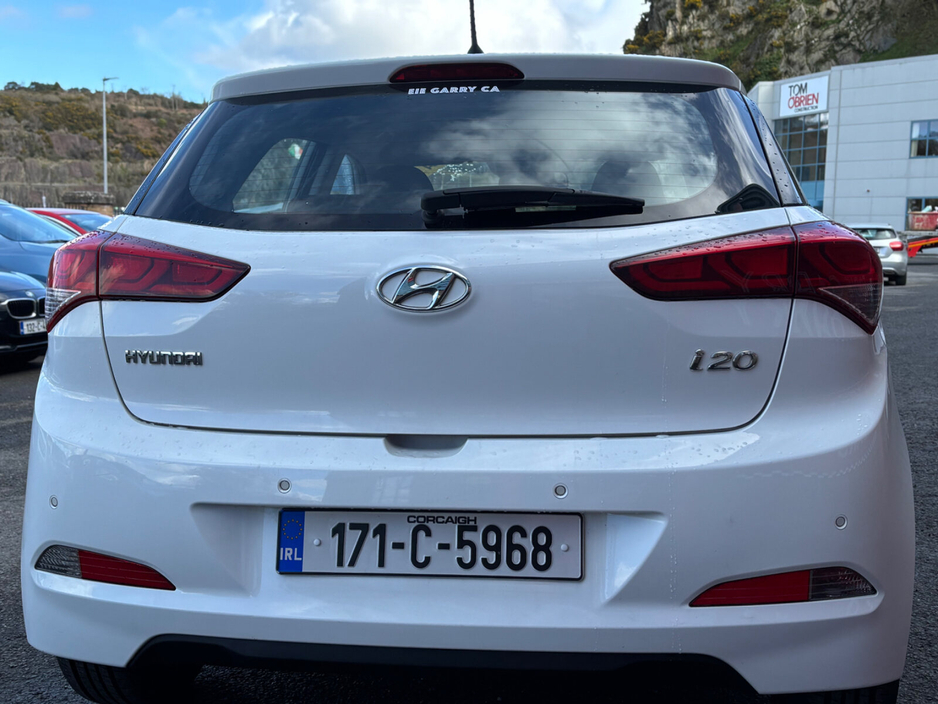 2017 Hyundai i20 - image 15