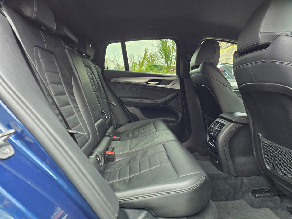 2019 BMW X4 - image 14