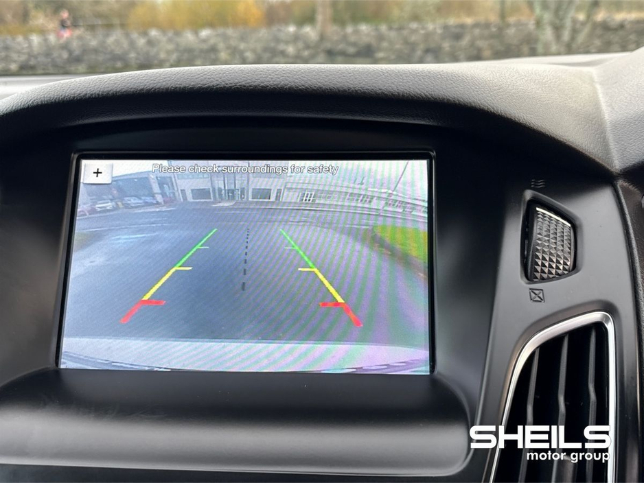 2018 Ford Focus - image 14