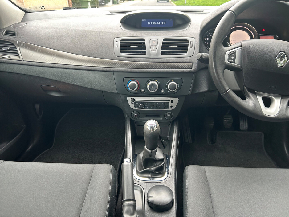 2013 Renault Megane - image 18