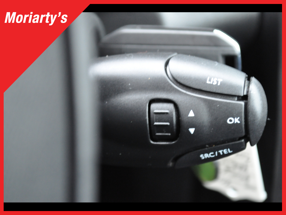 2020 Peugeot Partner - image 13