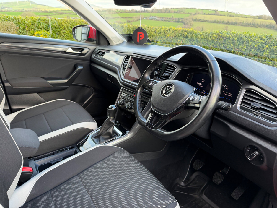 2021 Volkswagen T-Roc 2.0 TDI 150bhp Sport €25,950