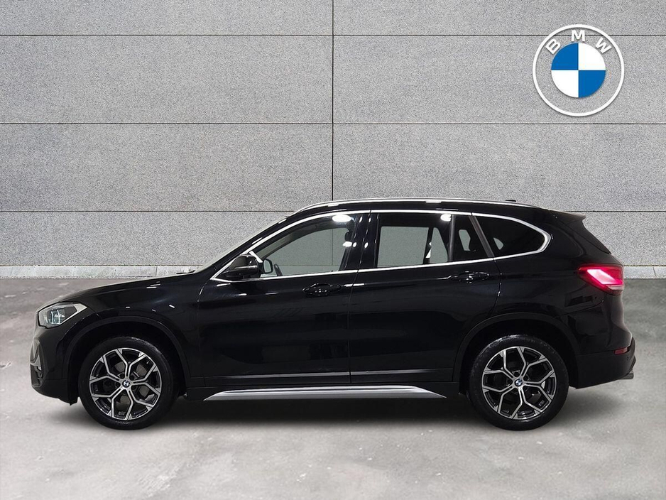 2022 BMW X1 - image 3