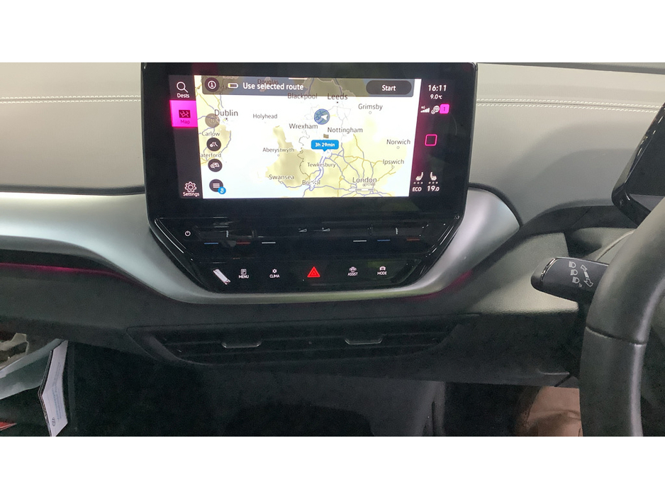 2023 Volkswagen ID.4 - image 9