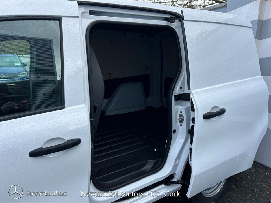 2026 Mercedes-Benz Citan - image 17