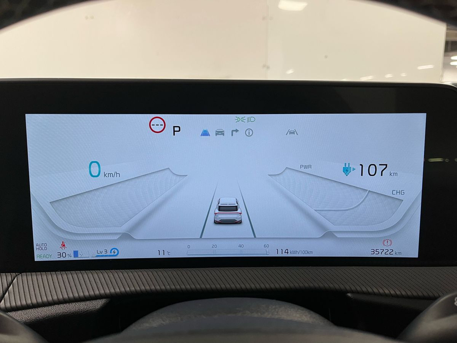 2024 Kia EV6 - image 13