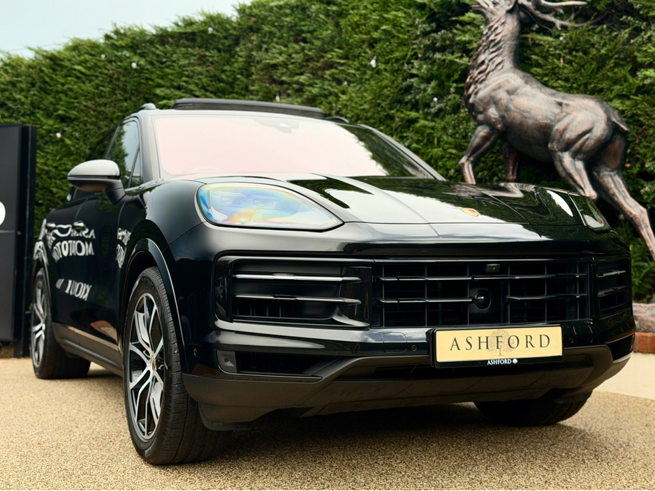 2024 Porsche Cayenne E-HYBRID 5DR AUTO €102,950