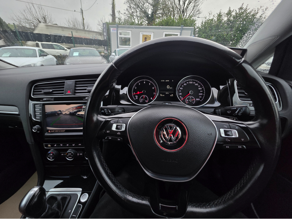 2016 Volkswagen Golf LEATHER TAN LEATHER SEATS 1.4 TSI HEATED ELECTRIC SEATS - NAVIGATION * REVERSING CAMERA * SIMI DEALER - €15,950