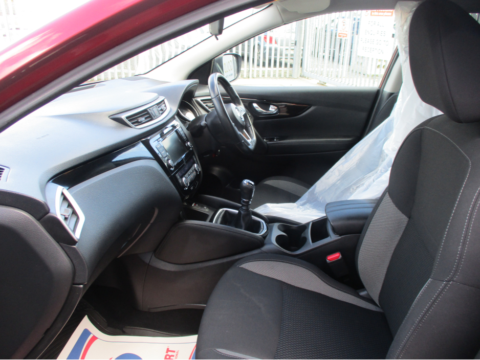 2020 Nissan Qashqai - image 15