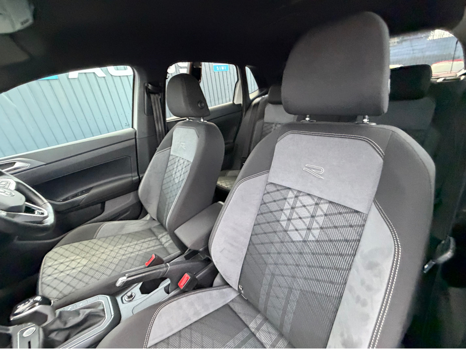 2022 Volkswagen Polo - image 42