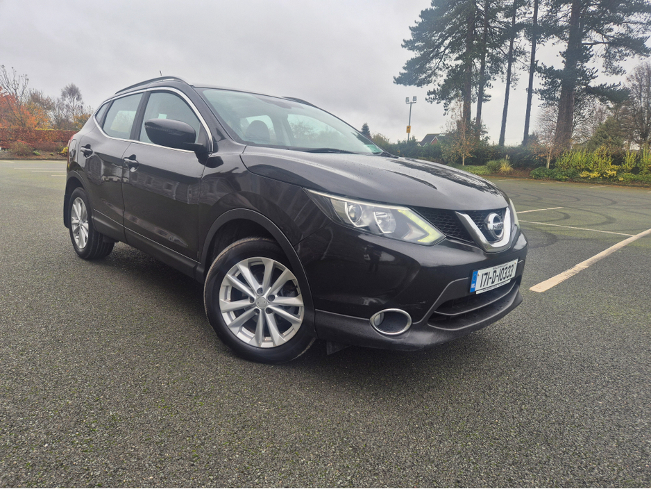 2017 Nissan Qashqai - image 2