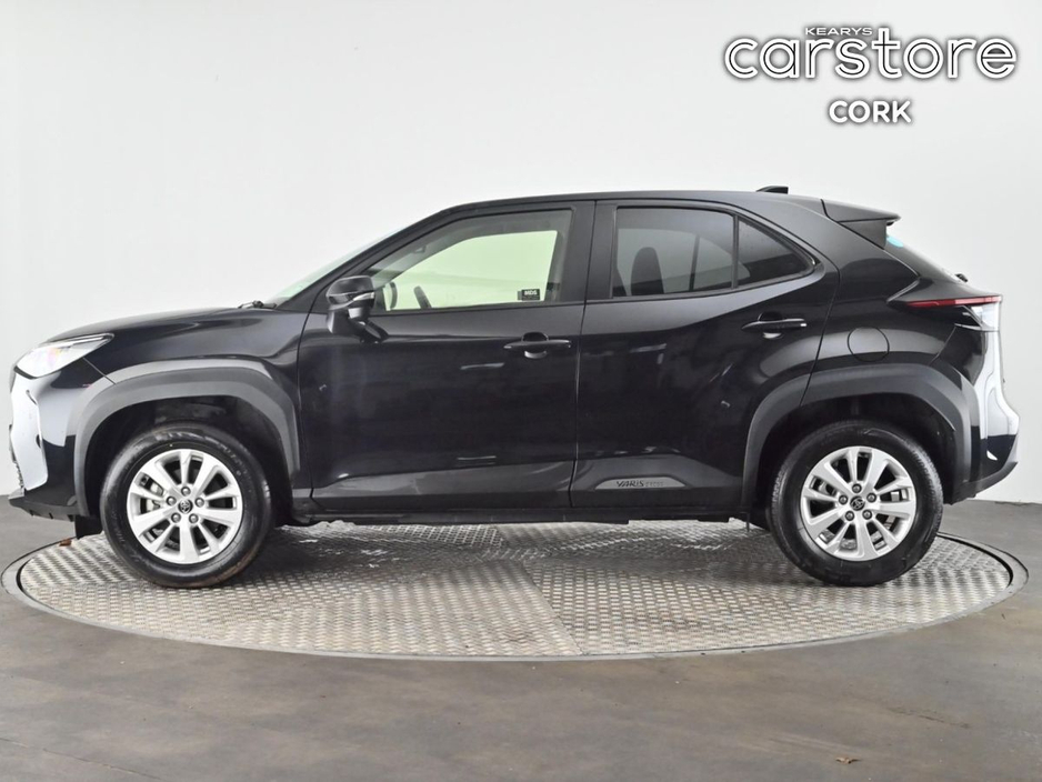 2021 Toyota Yaris Cross - image 6