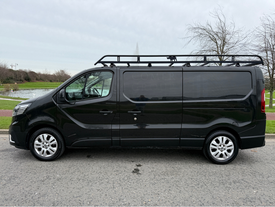 2022 Renault Trafic LL30 LWB 170 SPORT ONE OWNER €16,950