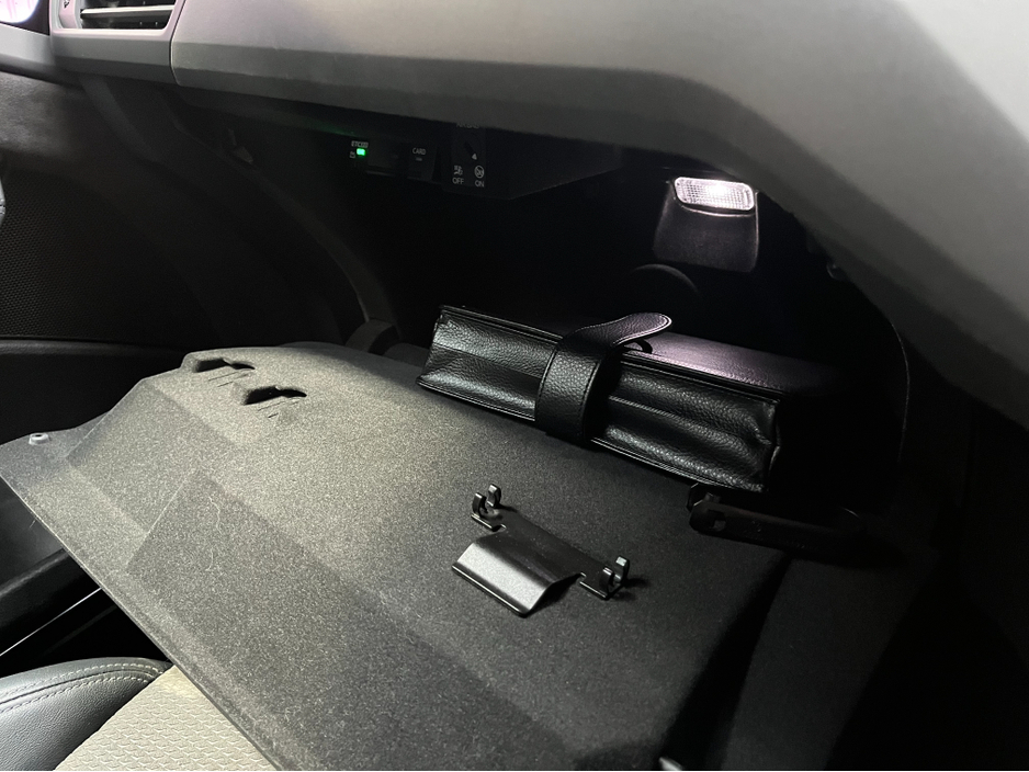 2021 Audi e-tron - image 22