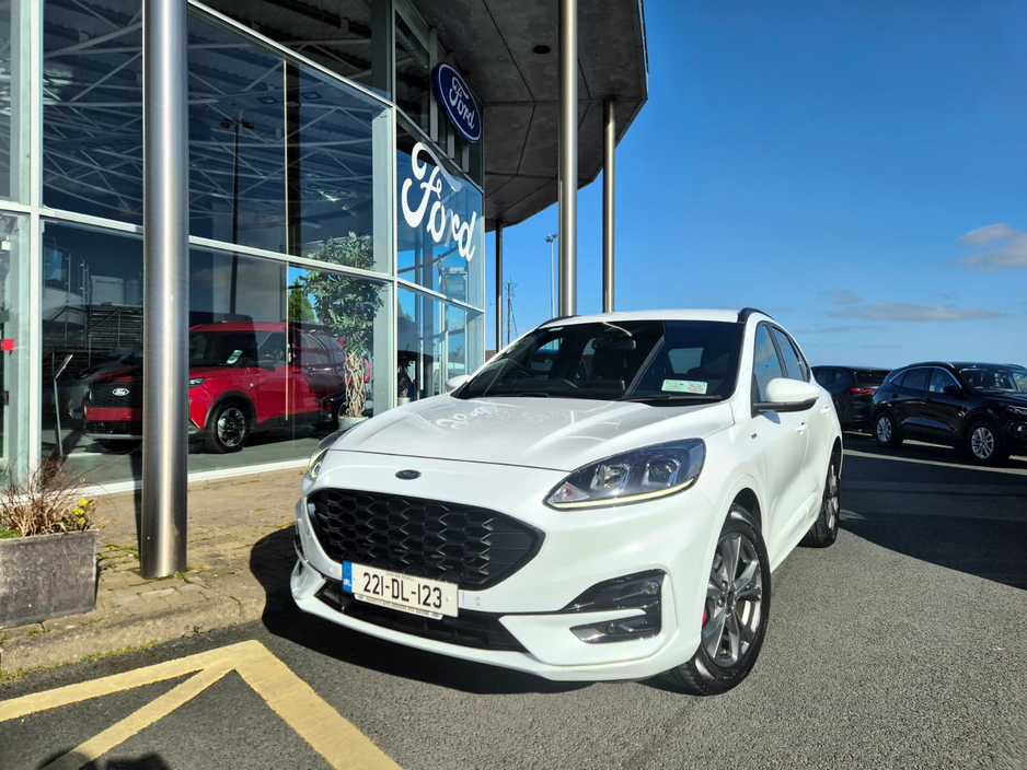 2022 Ford Kuga - image 8