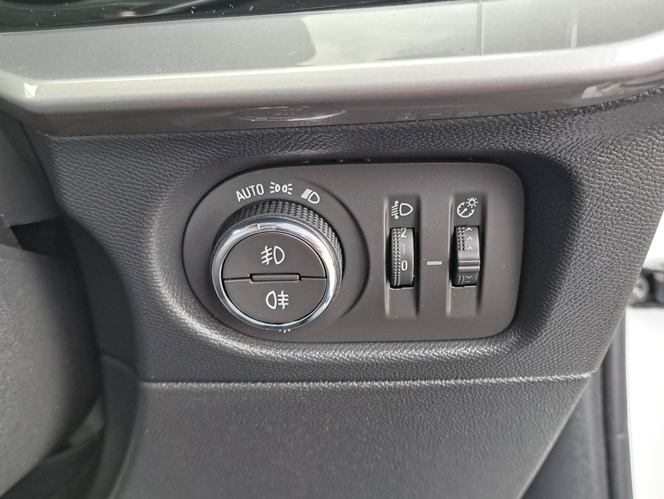 2024 Opel Mokka - image 23