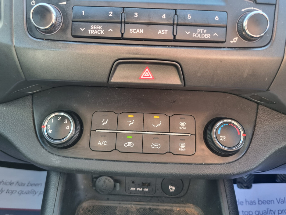 2013 Kia Sportage - image 11