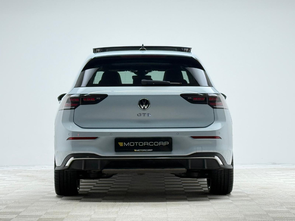 2025 Volkswagen Golf GTE 1.5 PHEV 272HP DSG *PAN ROOF* €47,990
