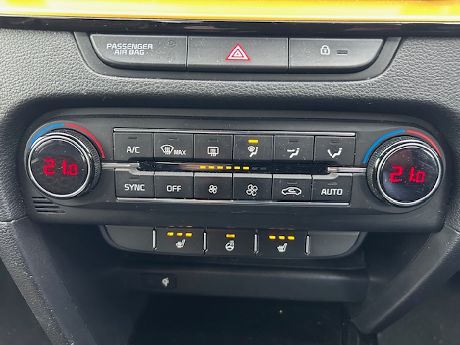 2019 Kia XCeed - image 8