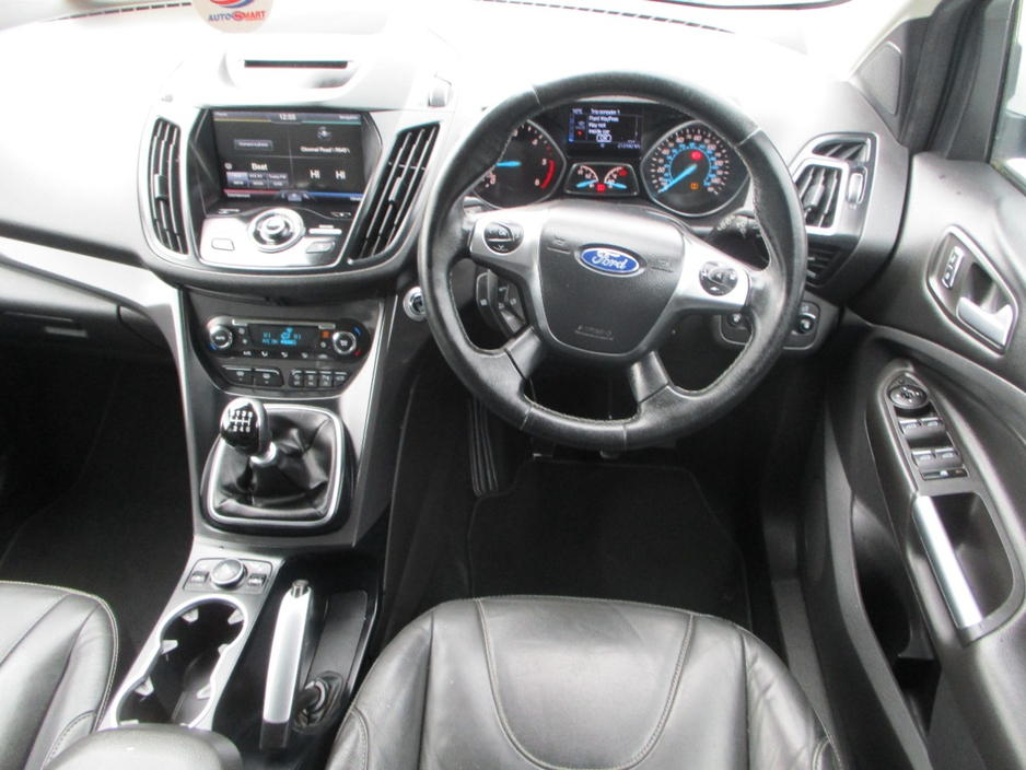 2016 Ford Kuga - image 13