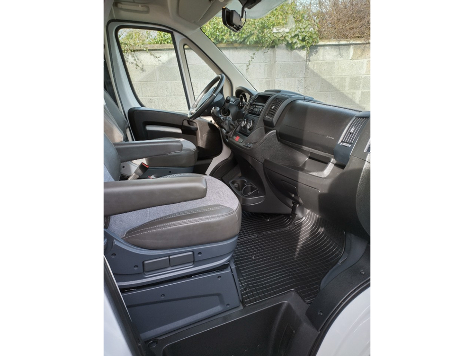 2024 Citroen Relay - image 23