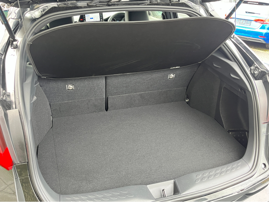 2022 Toyota C-HR GR SPORT AUTOMATIC HYBRID 1.8 PETROL //HALF LEATHER HEATED SEATS//ADAPTIVE CRUISE CONTROL//KEYLESS ENTRY//REVERSE CAMERA// €29,950