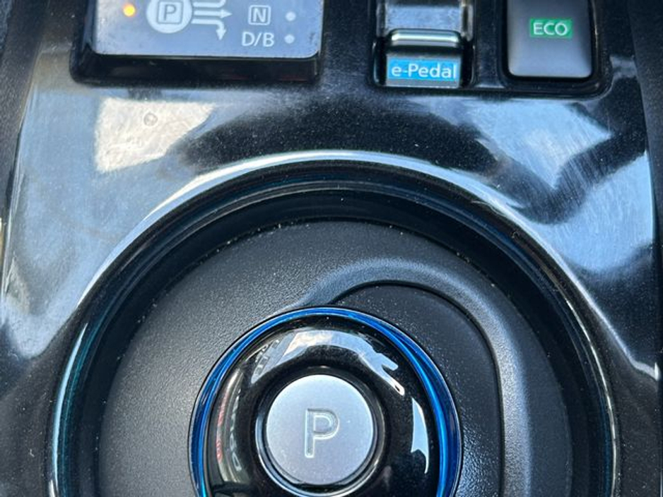 2018 Nissan Leaf - image 29