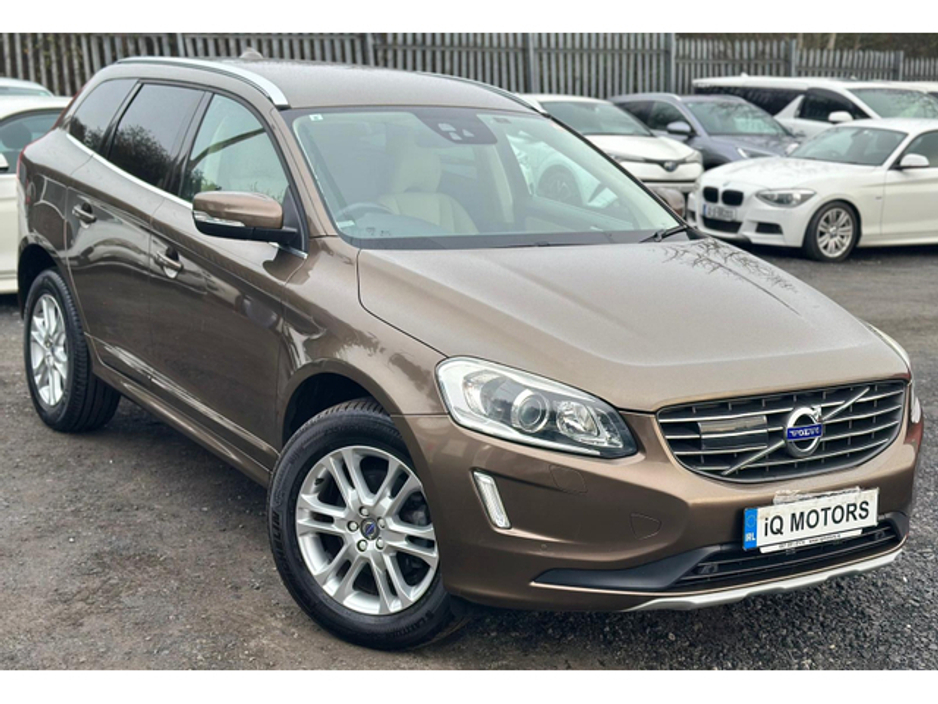 2015 Volvo XC60 - image 3