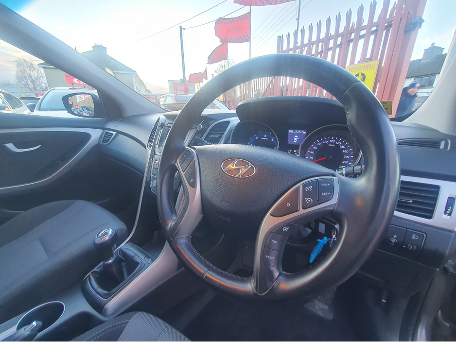 2015 Hyundai i30 1.6 DELUXE 5DR (NCT 10/26) €7,995