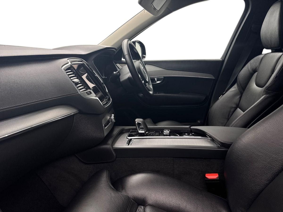 2024 Volvo XC90 - image 3