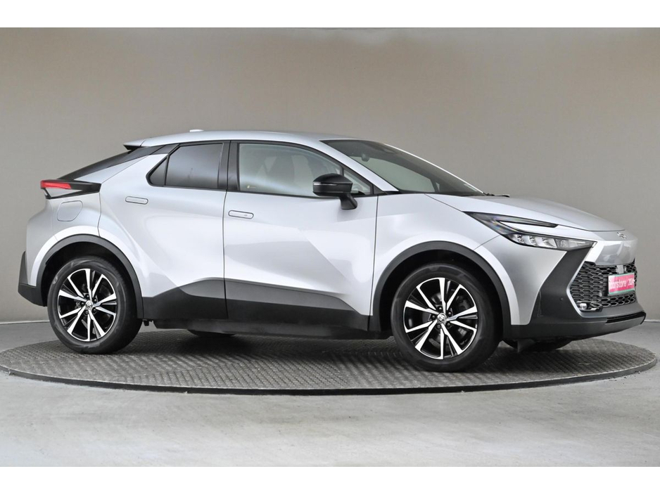 2024 Toyota C-HR - image 12