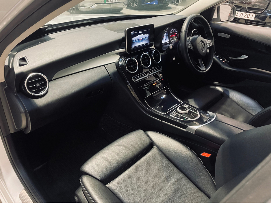 2018 Mercedes-Benz C Class - image 10