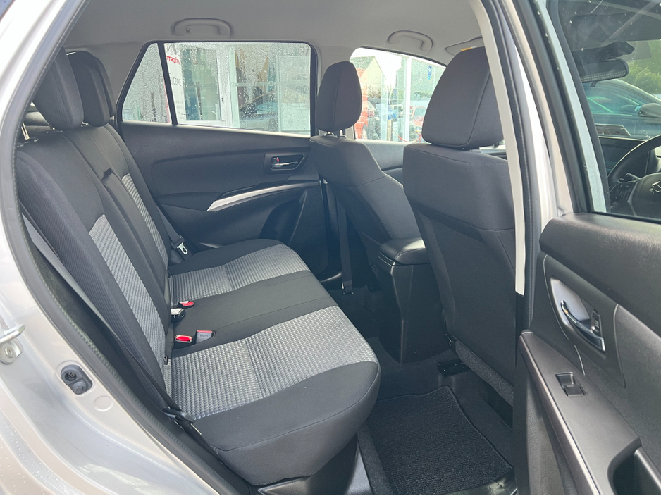 2025 Suzuki SX4 S-Cross 1.4 BOOSTERJET MIL €29,950