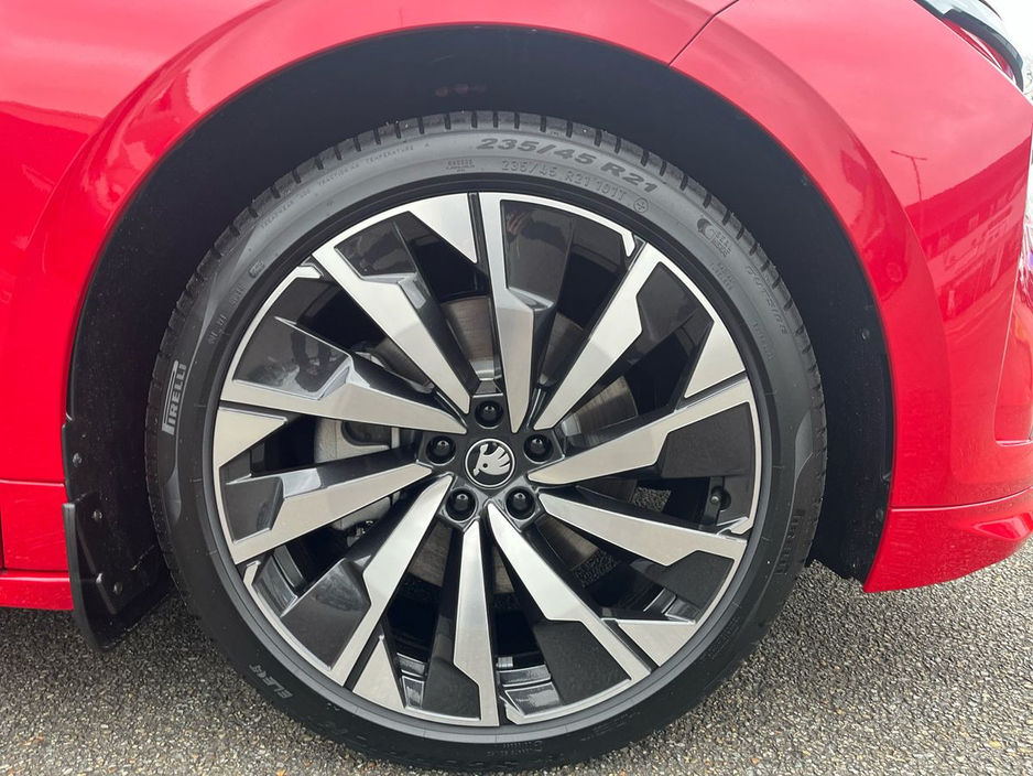 2026 Skoda Enyaq - image 5