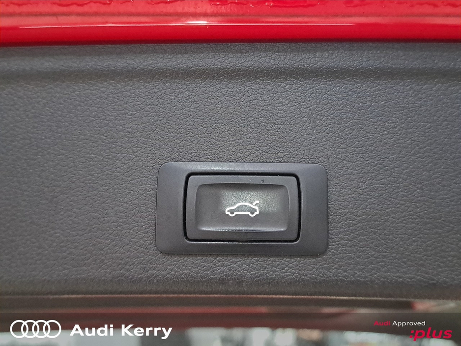 2017 Audi A4 - image 26