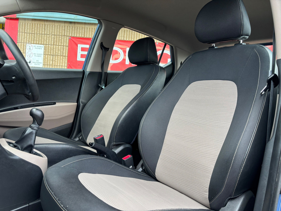 2015 Hyundai i10 - image 10