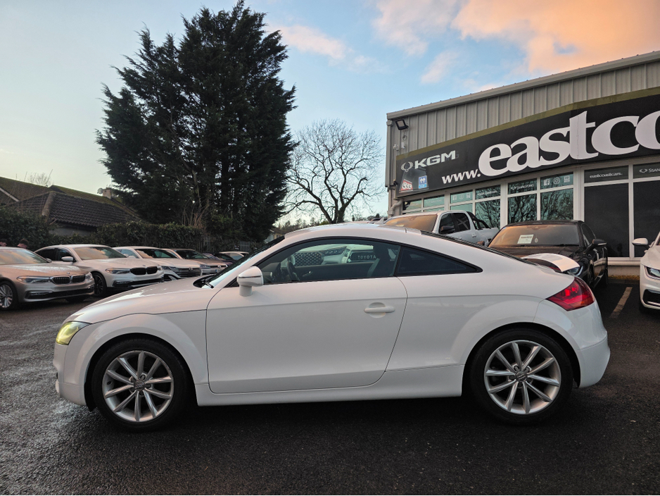 2012 Audi TT - image 12