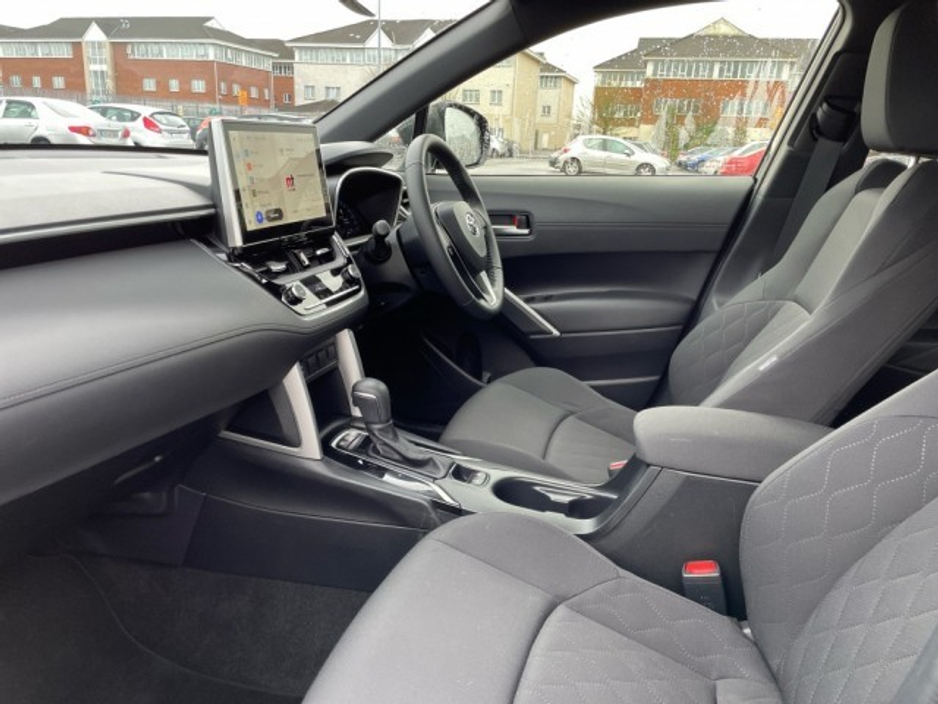 2025 Toyota Corolla CROSS - Save EUR 7,000 - SPORT Model - 1.8 Hybrid - Automatic - EUR 190 Tax // Remote Central Locking // Front Electric Windows // Rear Electric Windows // Electric Mirrors // Heated Mirrors €37,980