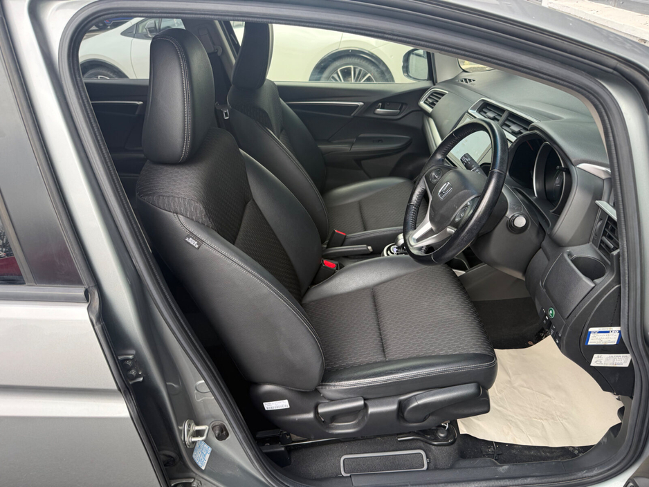 2016 Honda Jazz - image 19