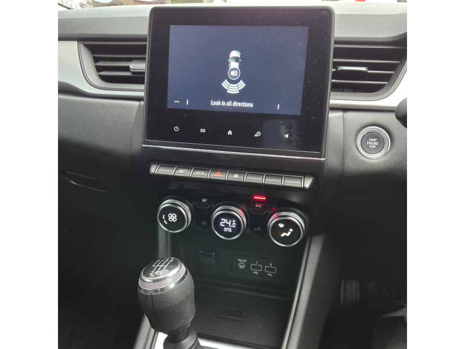 2022 Renault Captur 1.0 TCe 90 DFull Iconic €19,999