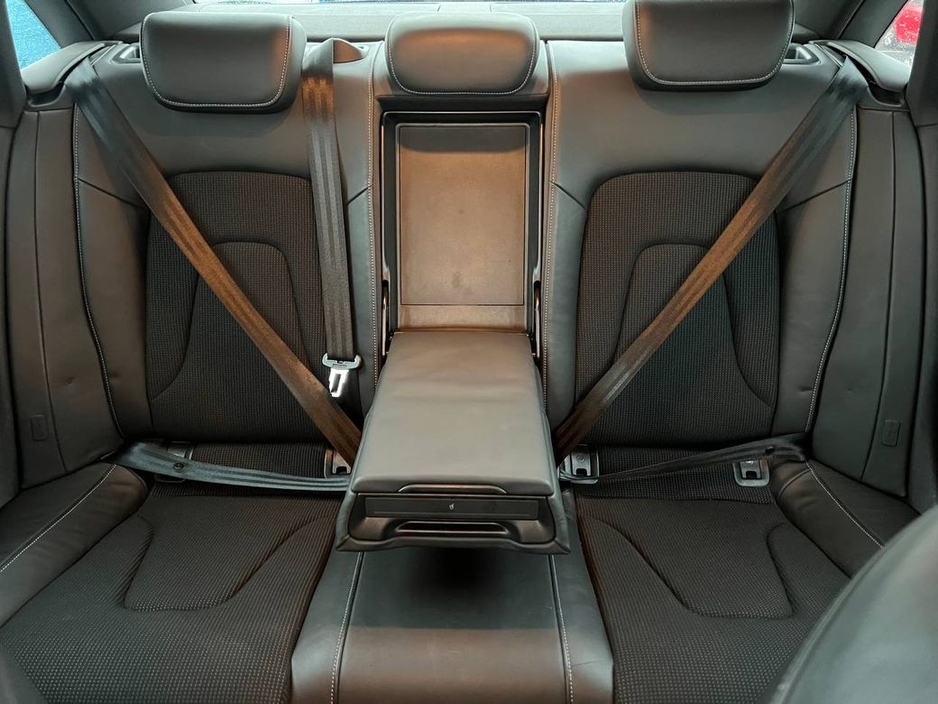 2014 Audi A4 S-LINE 2.0 TFSI // NEW 19" S-LINE ALLOYS // REVERSE CAMERA // S-LINE POWERED & HEATED SEATS €15,900