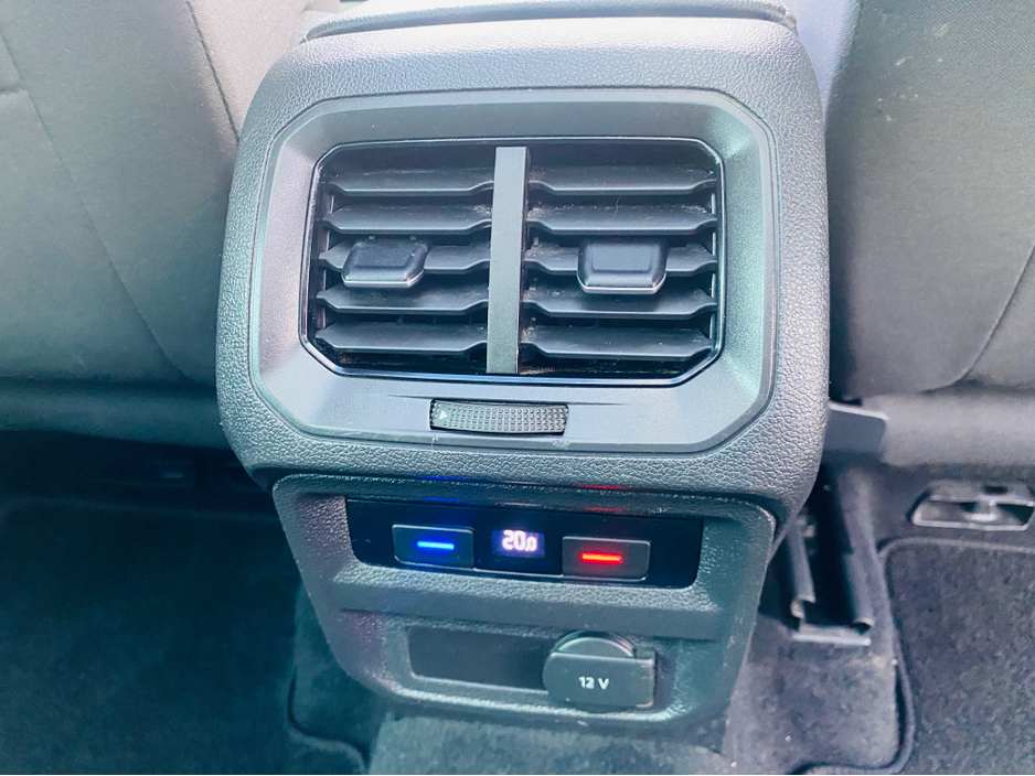 2018 Volkswagen Tiguan R-LINE  2.0 TDI 150HP D7F 5DR €25,995