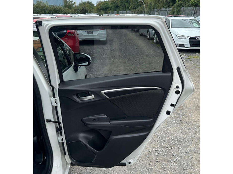 2018 Honda Fit - image 7