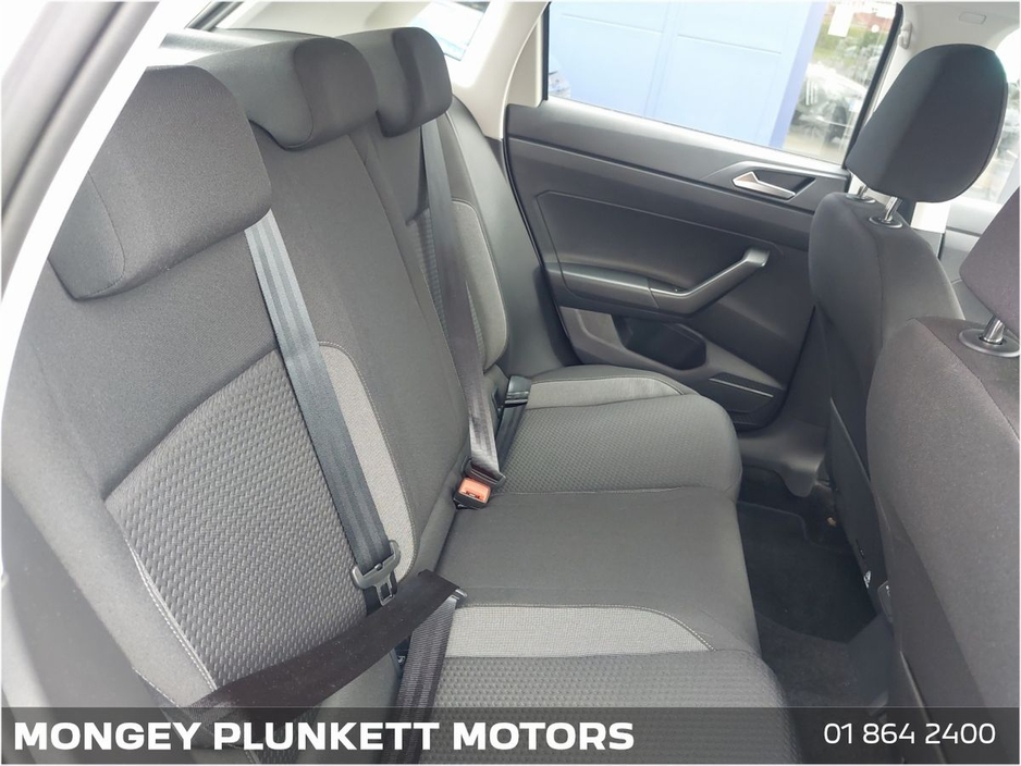 2024 Volkswagen Polo - image 13