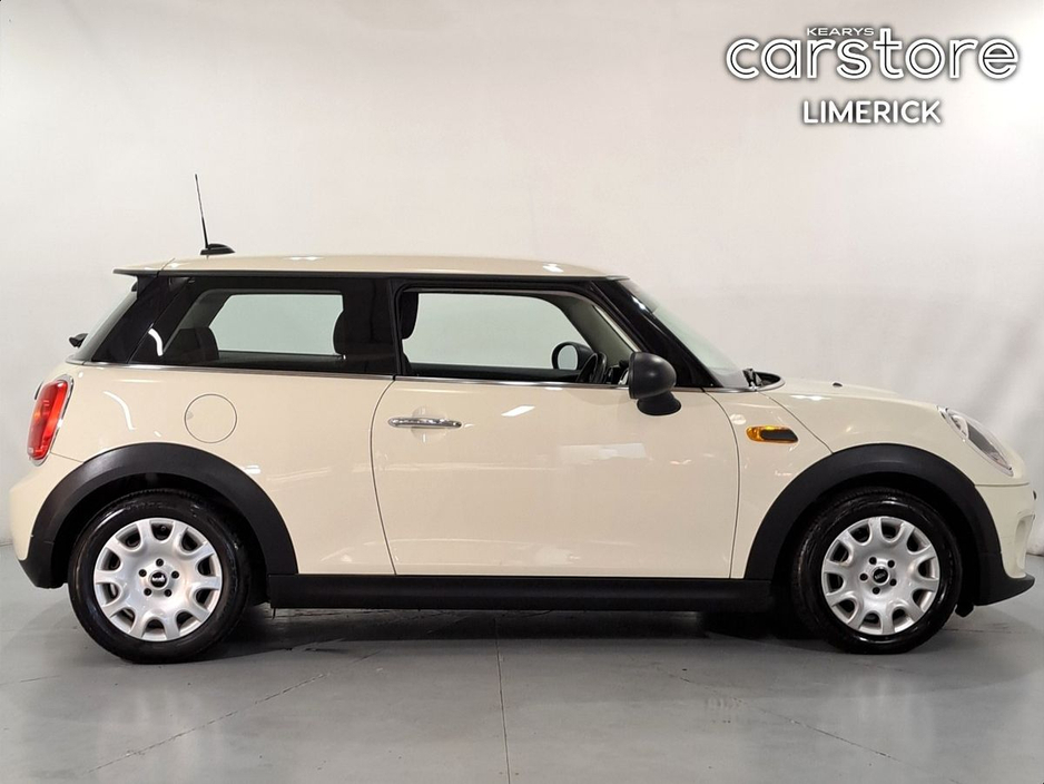 2017 MINI Hatch ONE D XN12 2 DR €14,480