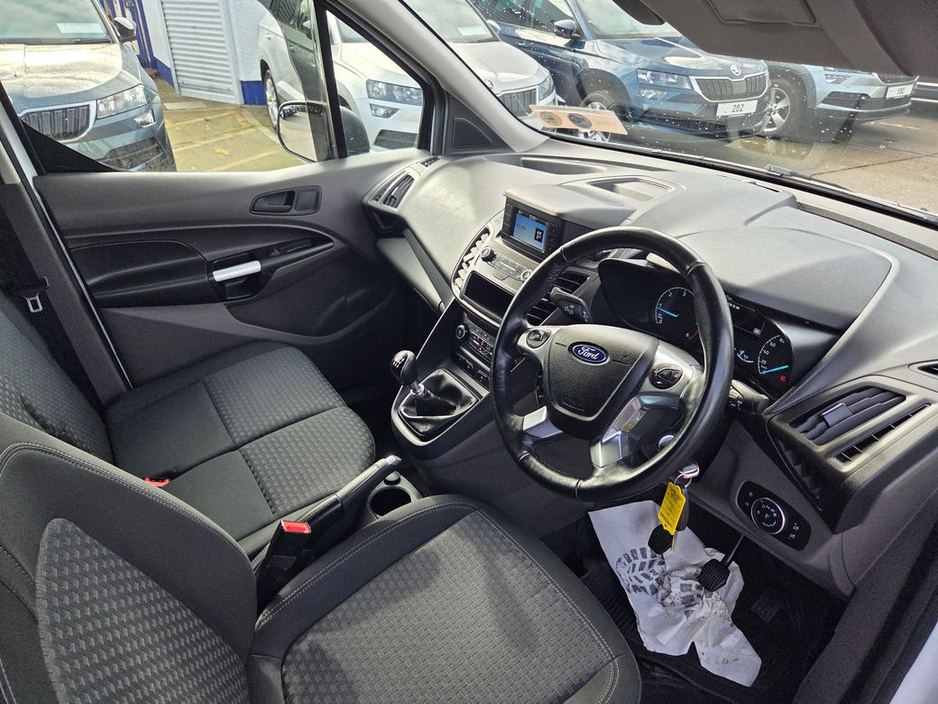 2021 Ford Transit Connect - image 11