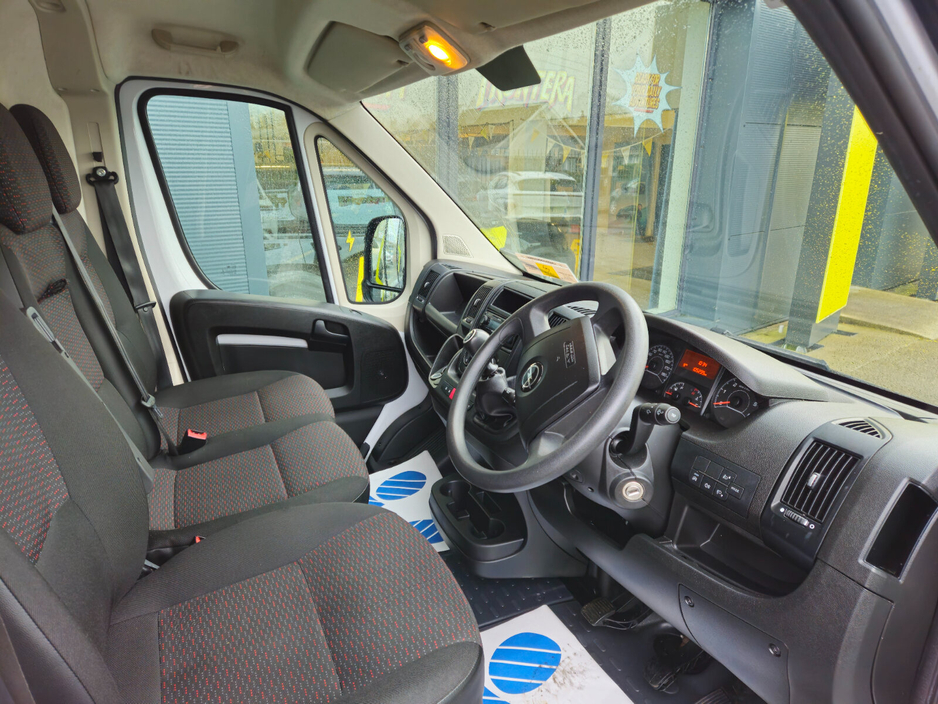 2022 Opel Movano  €16,000