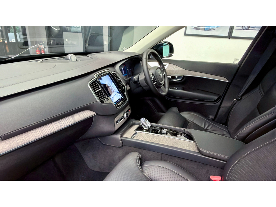 2023 Volvo XC90 ULTIMATE T8 RECHARGE AWD €65,500